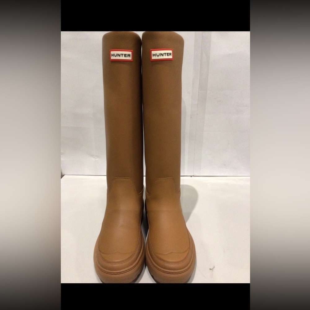 Hunter x Killing Eve Limited Edition Chasing Boot Sz 6